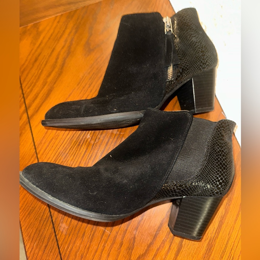 Elegant Black Ankle Boots